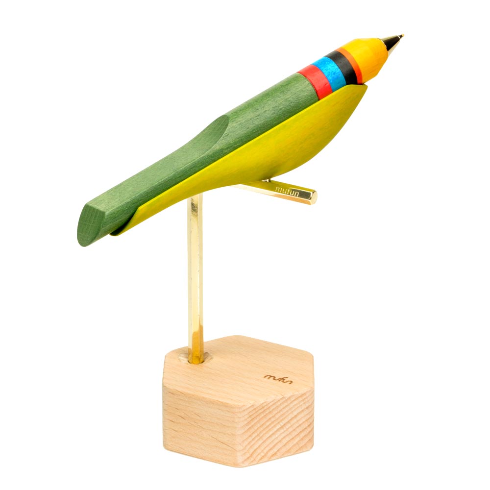 Wings of pen 2.0 - Muller's Barbet