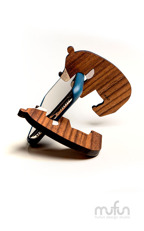 Phubber Phone Stand-Black Bear<br>低頭族胡桃木手機架-黑熊:圖片 2